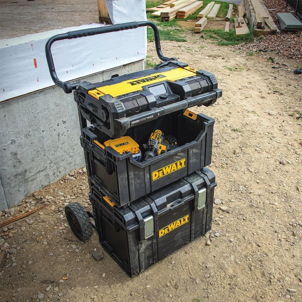DEWALT TOUGHSYSTEM 22 in. Tote Tool Box 11 DEWALT TOUGHSYSTEM 22 in. Tote Tool Box - Image 9