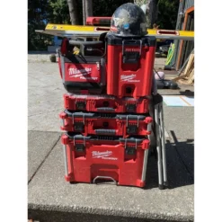 Milwaukee PACKOUT 11-Compartment Impact Resistant Portable Small Parts Organizer -Gripstor Sales Store red milwaukee modular tool storage systems 48 22 8430 1d 1000