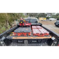 Milwaukee PACKOUT 11-Compartment Impact Resistant Portable Small Parts Organizer -Gripstor Sales Store red milwaukee modular tool storage systems 48 22 8430 66 1000